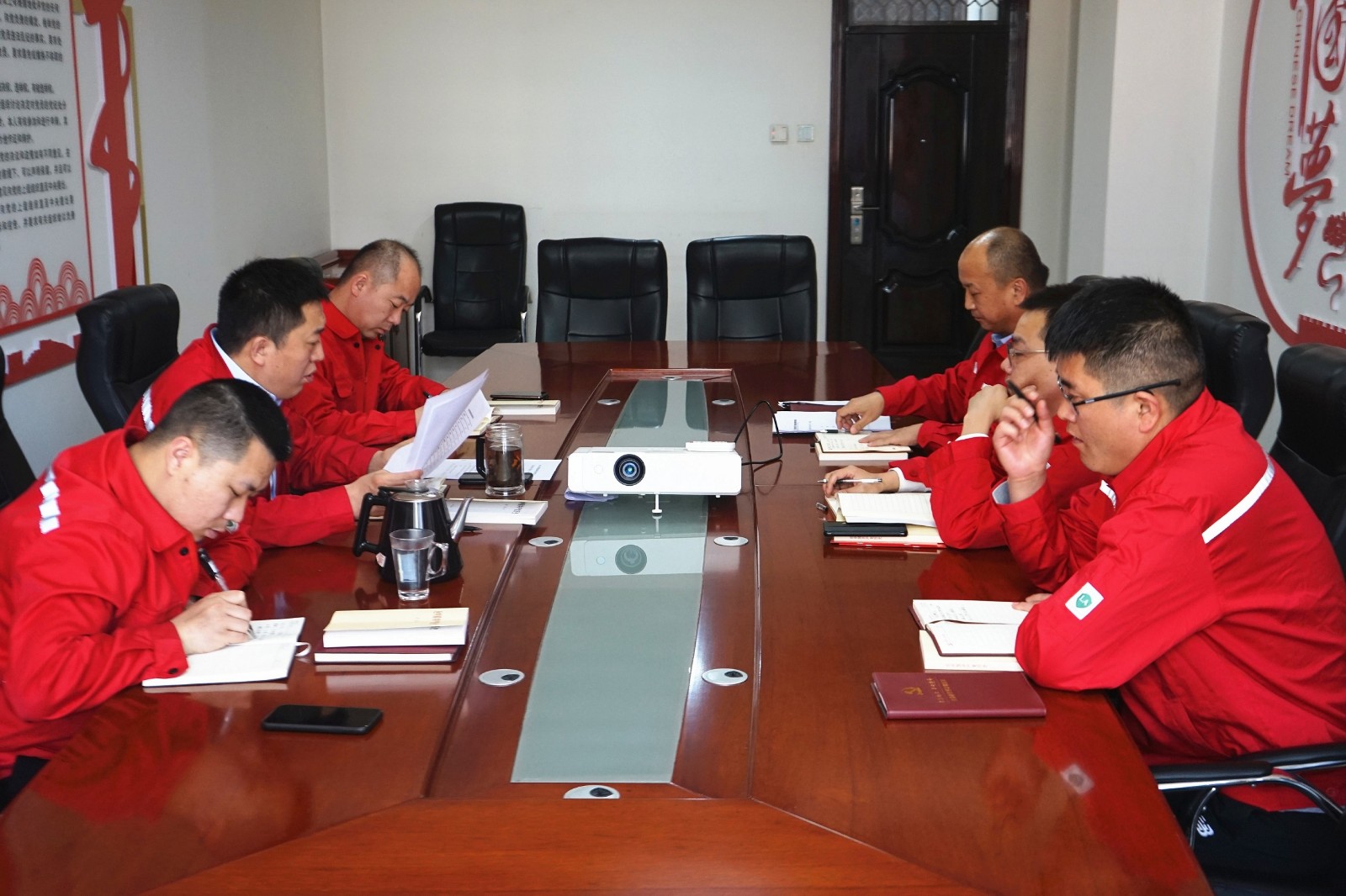 1616466134262968Mgjd.jpg 陜西保隆能源科技有限公司召開黨史學(xué)習(xí)教育動(dòng)員大會(huì).jpg